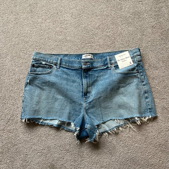 Mid Rise Mom Short - Picture 2 of 5